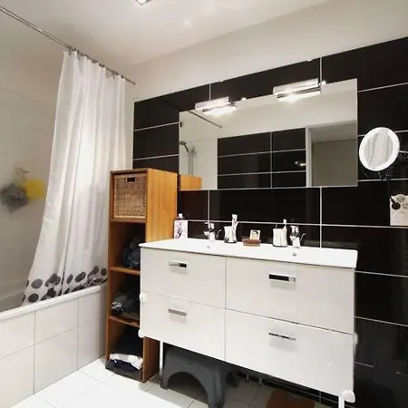 Apartament T4 Cosy Famille Parking Clim