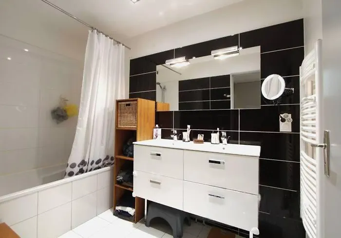 Apartmán T4 Cosy Famille Parking Clim